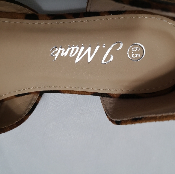 Flat leopard print shoes - Picture 6 of 7